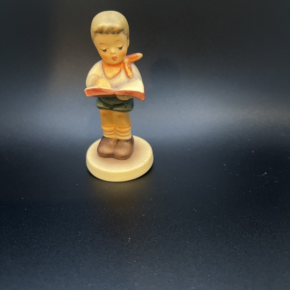 Goebel Hummel‎ Honor Student #2087/B Little Boy Figurine